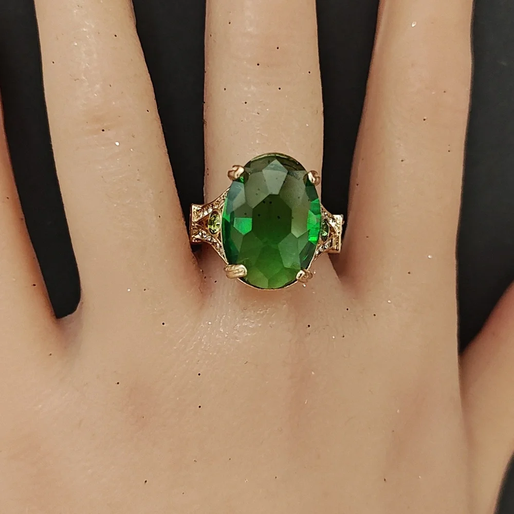 Emerald & Gold Fashion Ring - Size 8 - Picture 7 of 7